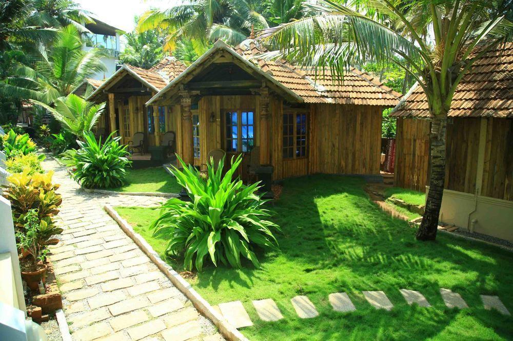 Woodhouse Beach Resort Varkala Esterno foto